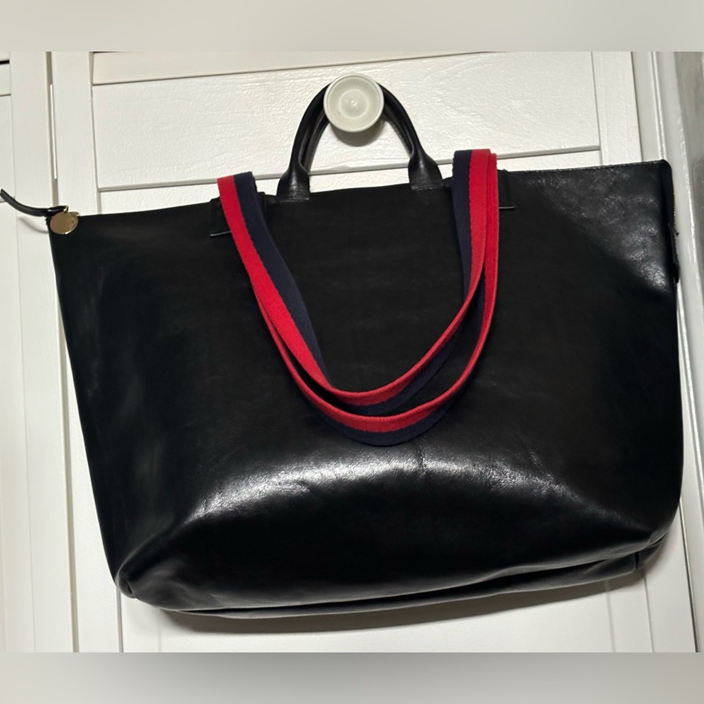 Clare V Black Tote Bag - Le zip sac
Dimensions: 19"Lx 5.5"D x 12"H